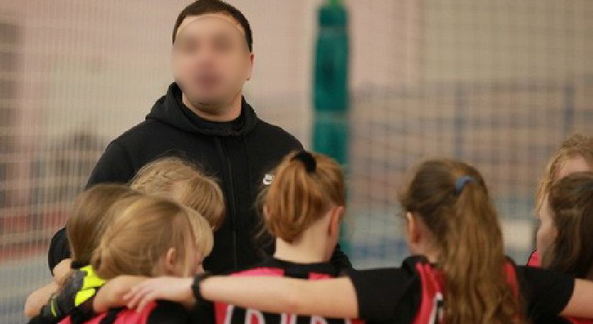 Обвиняемый в домогательствах детский тренер отрицает свою вину