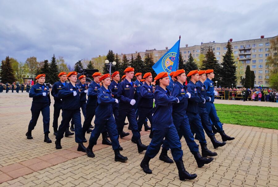 Как прошел День Победы в Костроме: парад и «Бессмертный полк»