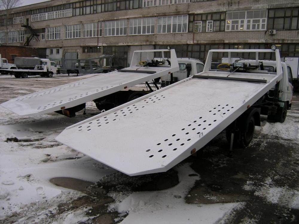 Автомобили, брошенные на дорогах Костромы, срочно эвакуируют