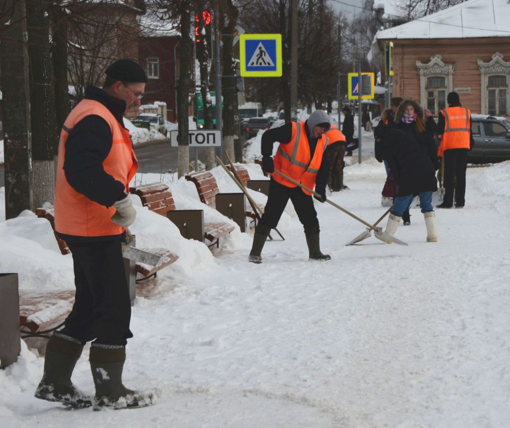 Костромским чиновникам понравилось, как в городе убирают снег