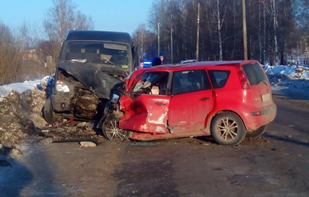 Водитель Nissan Note погиб в ДТП на ул. Московской из-за плохой погоды