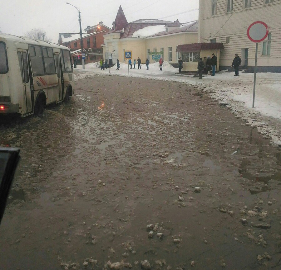 Нерехтское море у автовокзала исчезло в одночасье