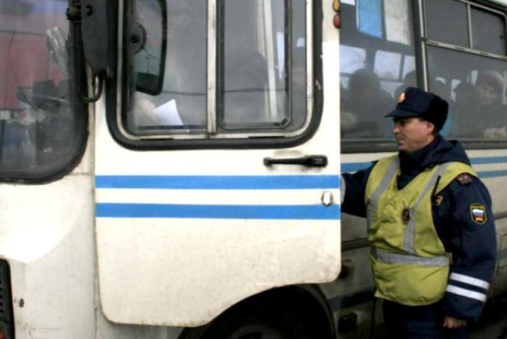 Автобус и маршрутка без руля возили костромичей