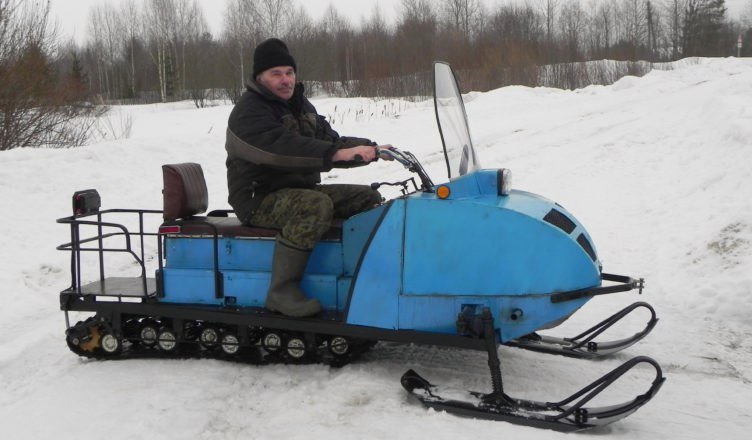 Костромич своими руками  смастерил телескоп, трактор и снегоход