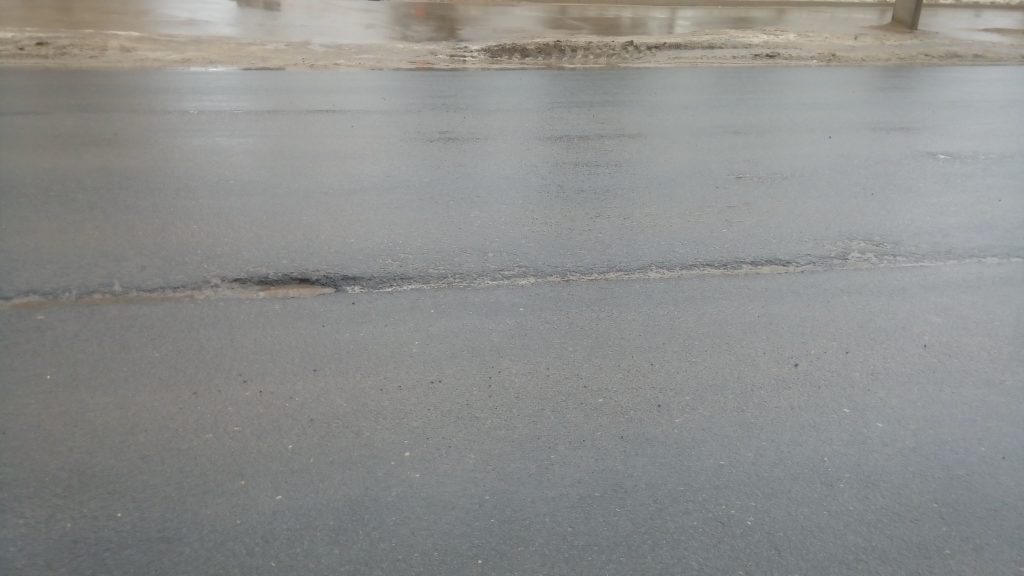 На отремонтированной улице Советской обнаружено 25 дыр