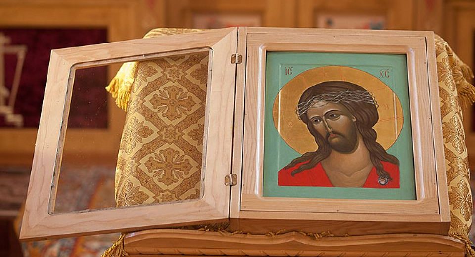 Загадочная икона с частицей Тернового венца пребудет в Костроме в течение 72 часов
