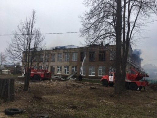 Школьников чудом эвакуировали из горящей школы в Галиче. Можно ли там теперь учиться?