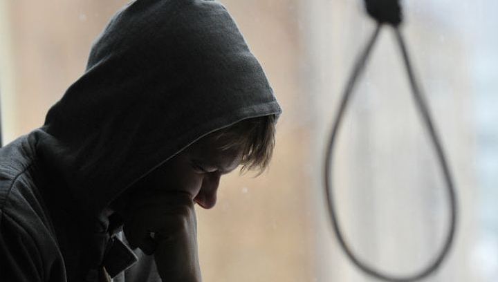 Судей Костромы призвали запретить сайты о способах самоубийства детей