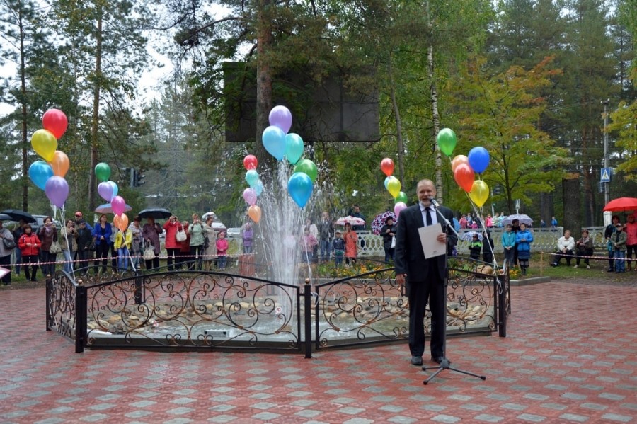 В Шарье фонтан открыли по примеру Санкт-Петербурга