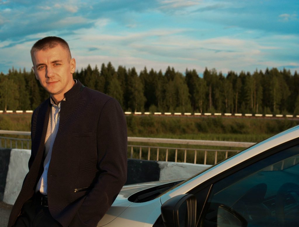 Активный инженер сразится с директором «Костромаэнерго» за кресло в областном парламенте