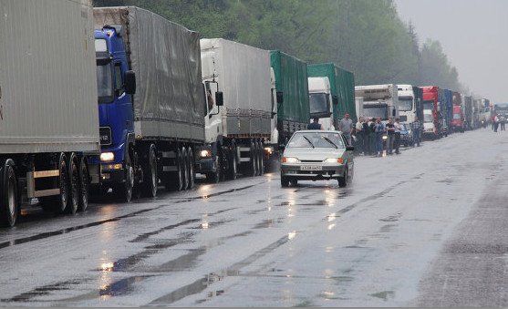 Ремонт моста: некоторым грузовикам все-таки разрешат ездить