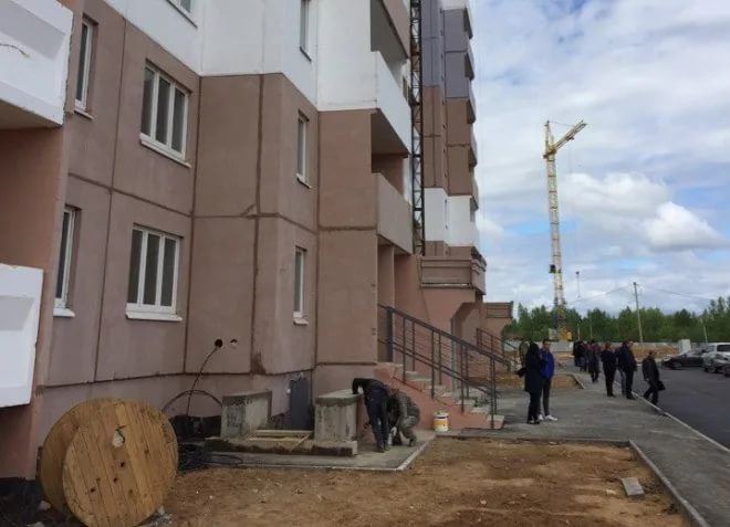 Владельцы квартир в скандальном доме на Агашкиной горе начали паковать вещи