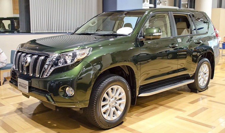 Долги известного покровителя спорта в Костроме лишили его брата «Toyota Land Cruiser Prado»