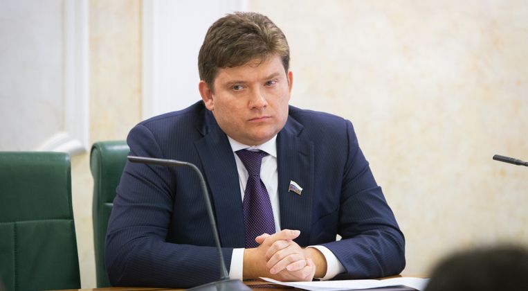 Костромского сенатора Николая Журавлева тайно учат быть губернатором