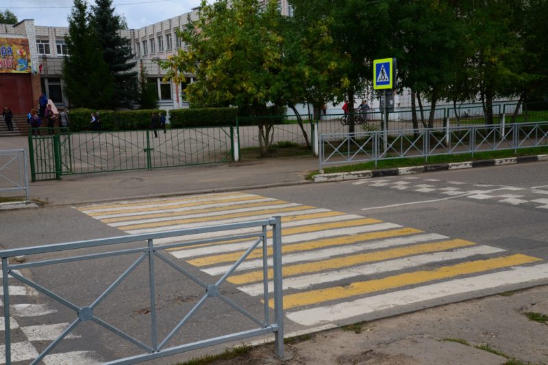 В спальных районах Костромы сделают новые пешеходные переходы