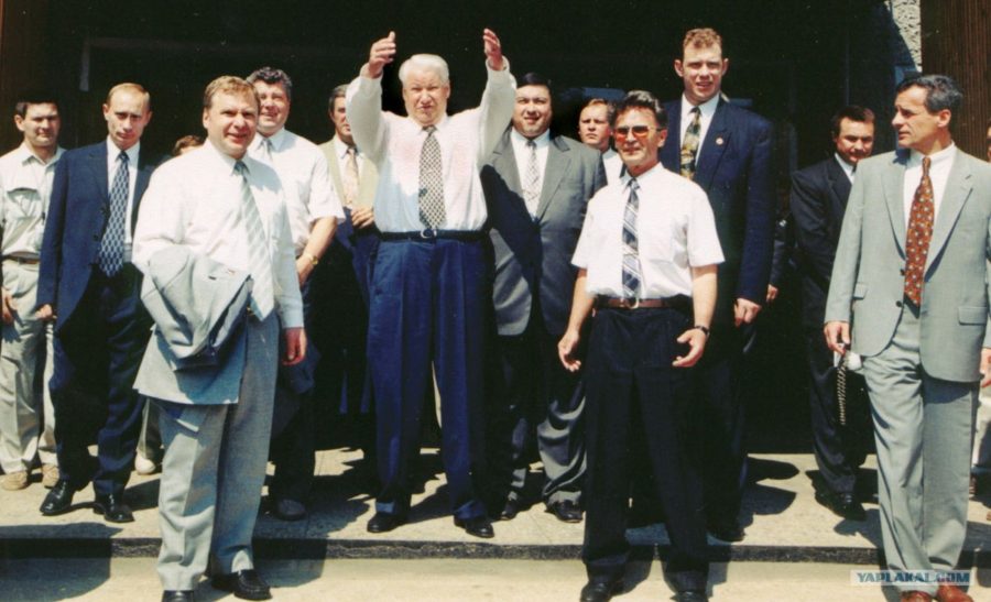 Раскрыты тайны визита Бориса Ельцина в Кострому: 7 редких фото