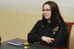 Костромские партии и общественные организации будет контролировать женщина