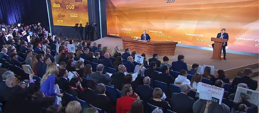 Костромские журналисты на большой пресс-конференции Путина оказались рядом с Собчак