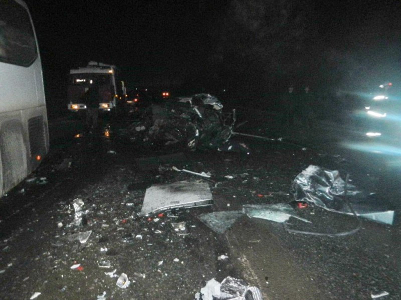 Трагическое ДТП: в столкновении автобуса и ВАЗ погибли 3 человека