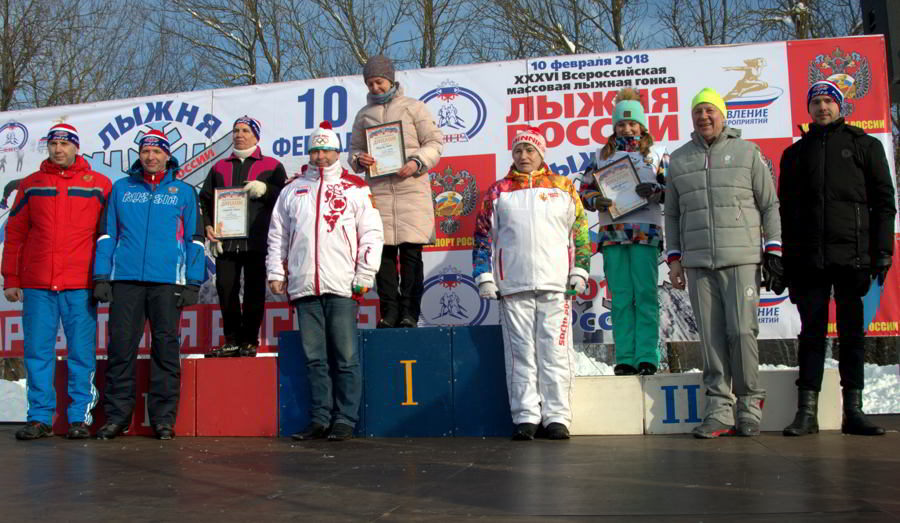 Стало известно, кто победил в ВИП-гонке на «Лыжне России»