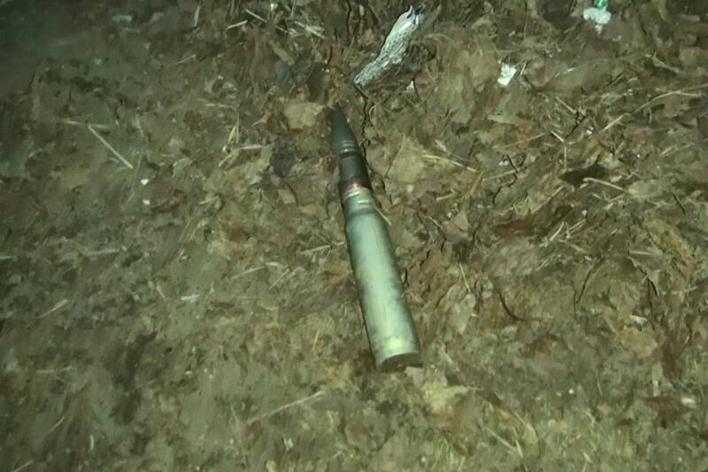 Костромские дети нашли артиллерийский снаряд во дворе дома