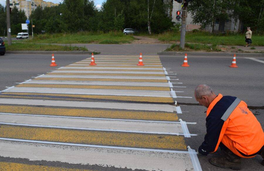Костромские дороги покрывают термопластиком