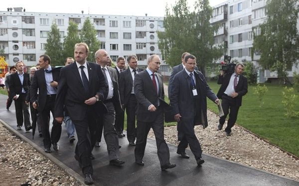 В Костроме начали благоустраивать дворы по предложению Владимира Путина