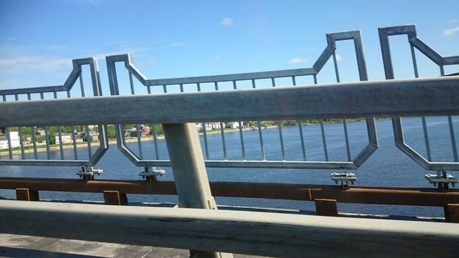 Начинают красить мост: откуда ржавчина?