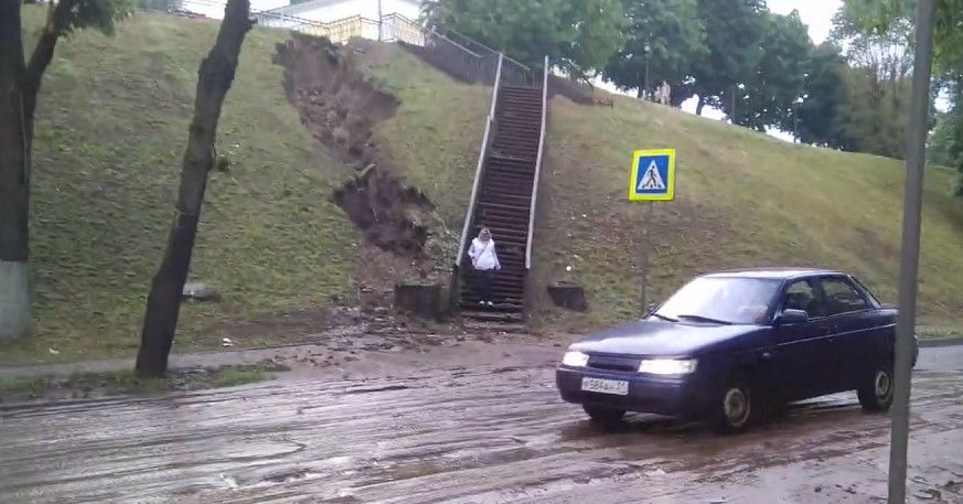Сильнейший дождь смыл в Костроме Муравьевку