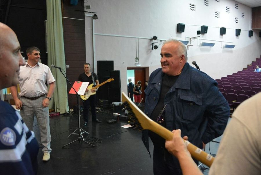 Костромской губернатор возродил музыкальную группу своего рок-н-ролльного прошлого