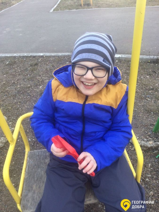 8-летнему Никите Смирнову срочно нужна помощь. У мальчика эпилепсия и порок развития мозга