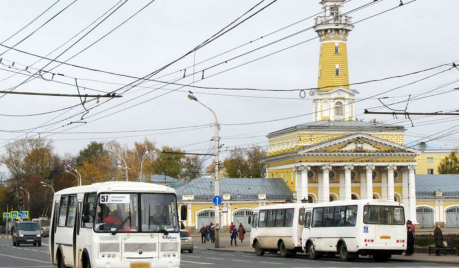 Безумные гонки водителей автобусов в Костроме возмутили жителей