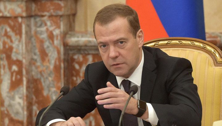 Дмитрий Медведев даст Костроме огромные деньги на расширение школ
