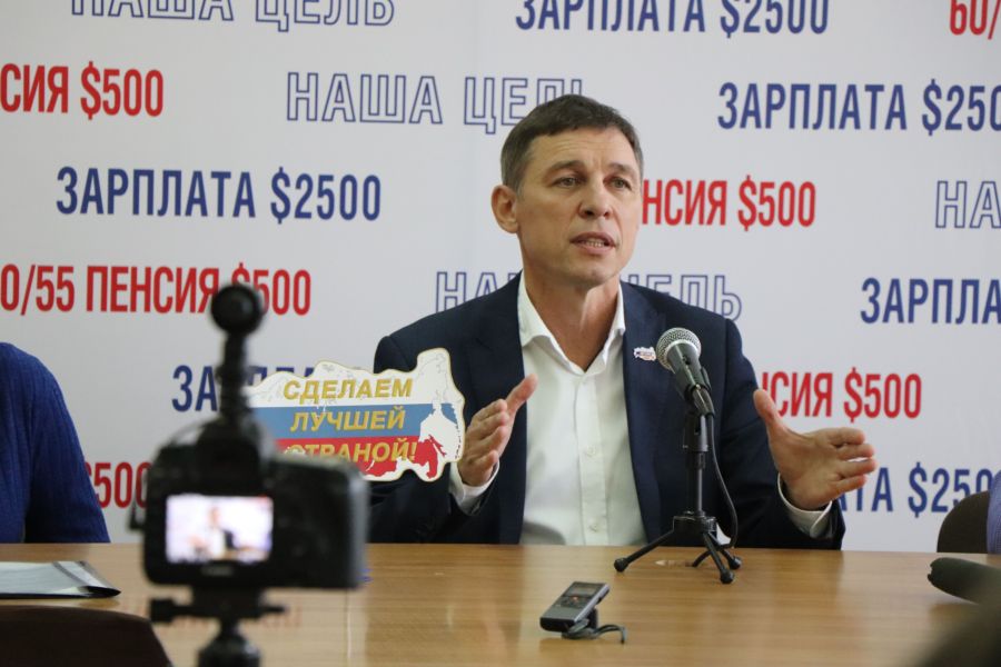 Владимир Михайлов: среднюю зарплату надо повышать до 150 тысяч рублей