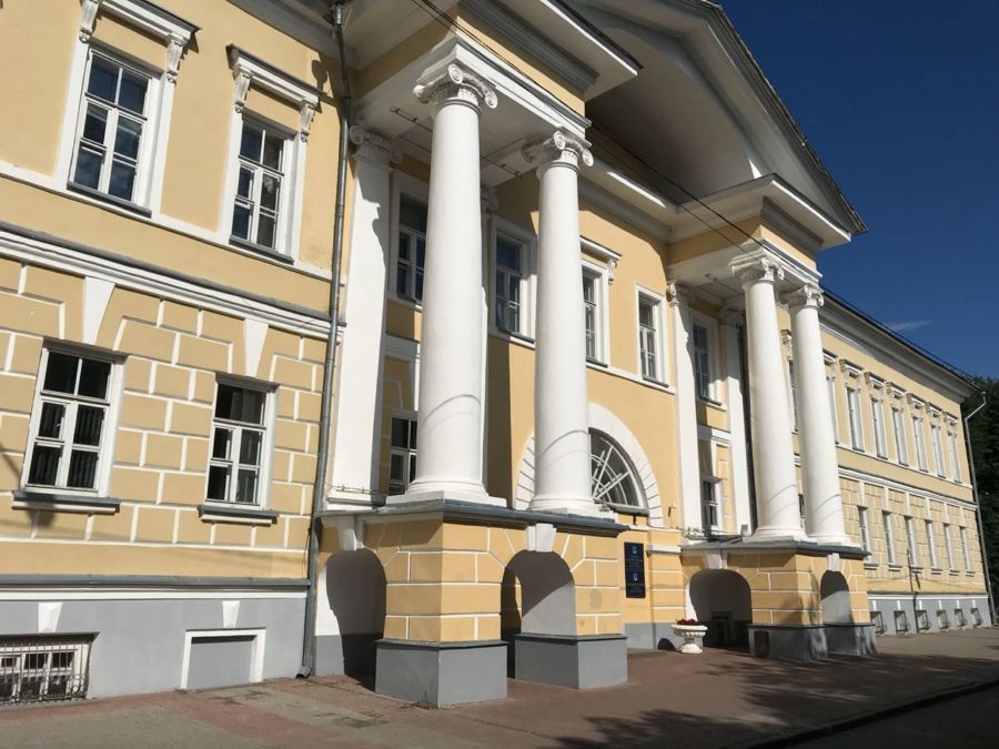 Костромские чиновники ответят за споткнувшегося на крыше ребенка