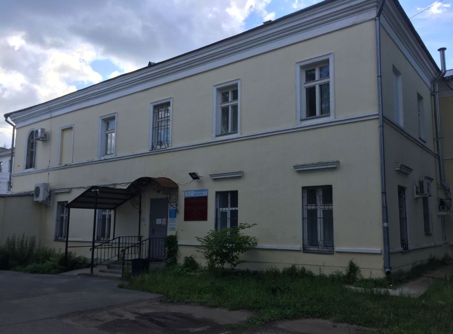 В крупной больнице Костромы перестали делать операции: некому работать