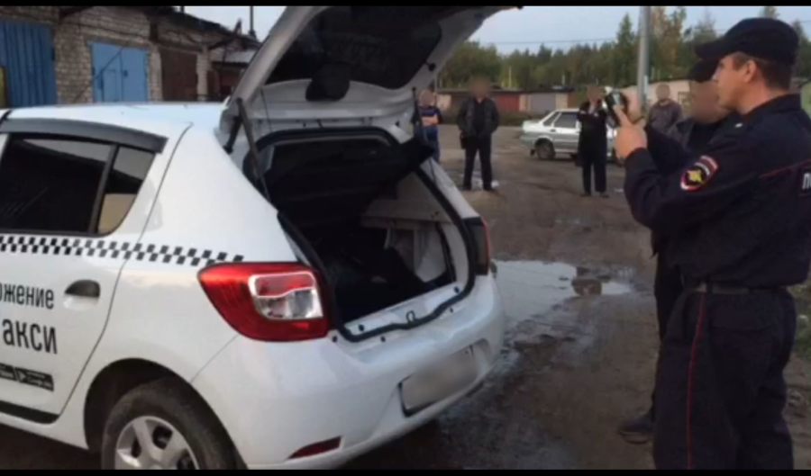 Таксист на Renault Sandero в Костроме стал жертвой наглого шантажа