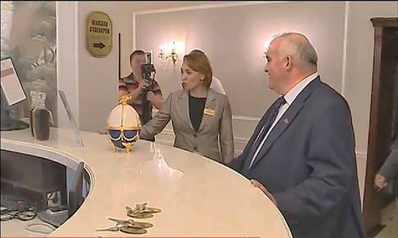 Губернатор лично оценил номера и портьеры в новых костромских отелях