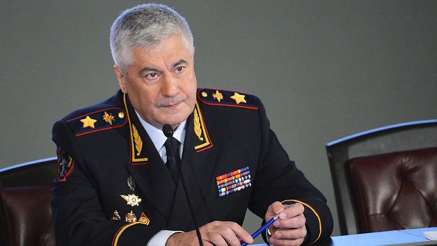 Костромской водитель потребовал у инспектора доверенность от министра внутренних дел