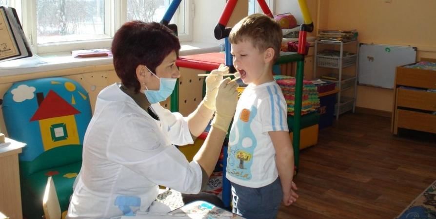 Власти Костромской области постановили не пускать в школы сопливых детей
