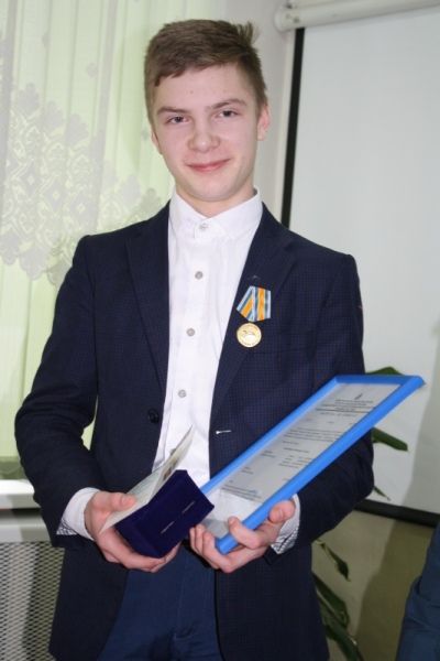 Костромского школьника наградили за храбрость