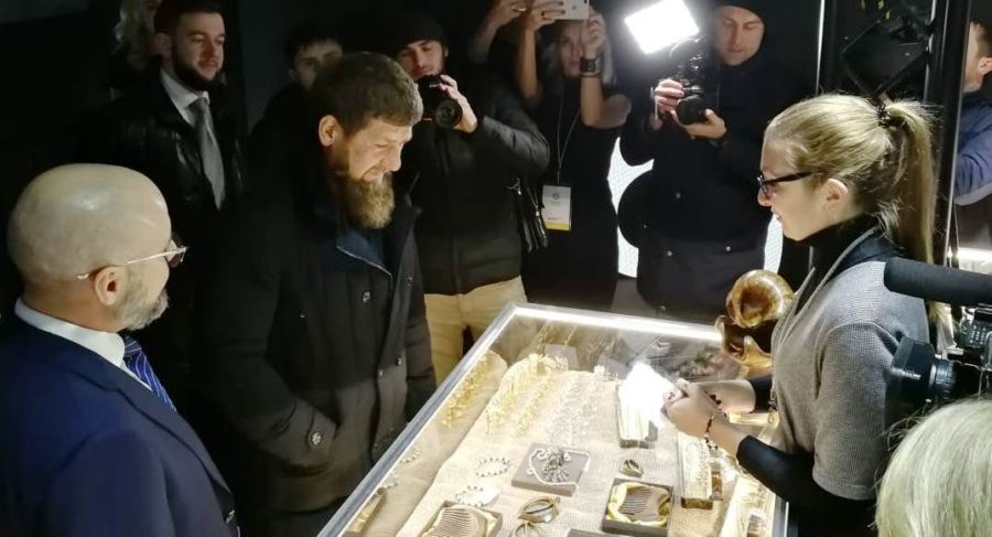 Костромские драгоценности произвели огромное впечатление на Рамзана Кадырова
