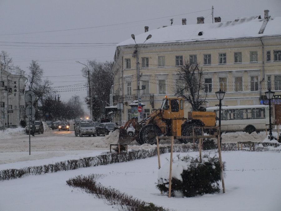 Костромские улицы подмели от снега