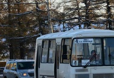 Водитель автобуса в Костроме набросился на пассажира из-за его критики