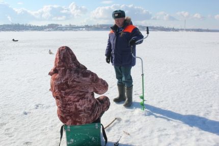 Отчаянных костромских рыбаков будут штрафовать за лунки во льду