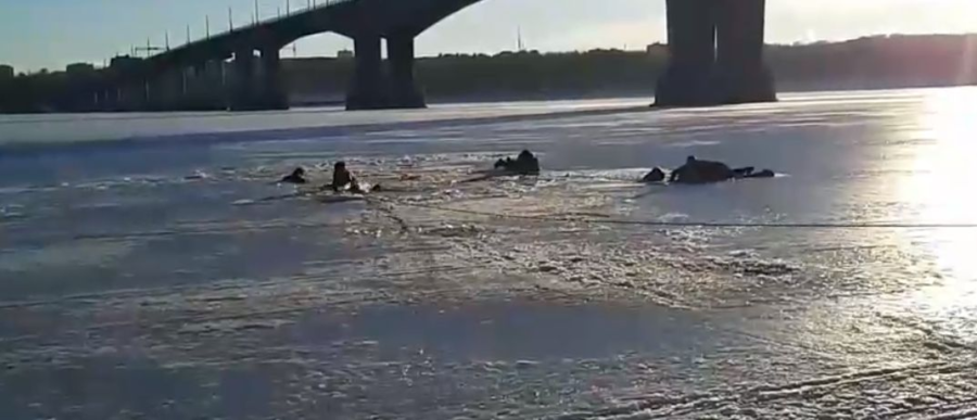 Лёд на водоемах Костромской области стал смертельно опасен