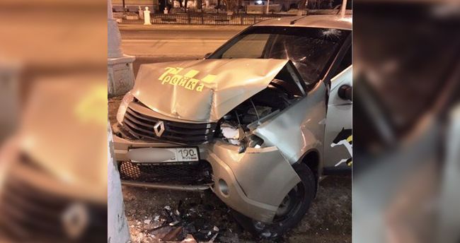 Таксист протаранил  Красные ряды в Костроме