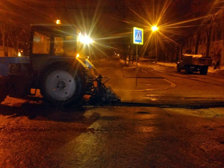 Костромские дорожники отремонтировали 30 улиц по ночам