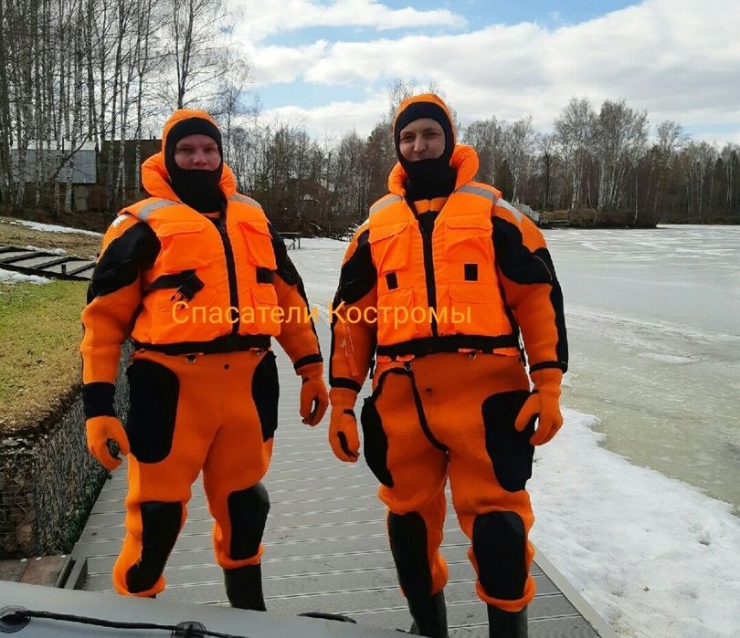 Костромские спасатели кинулись искать рыбака на льду, а нашли в неожиданном месте