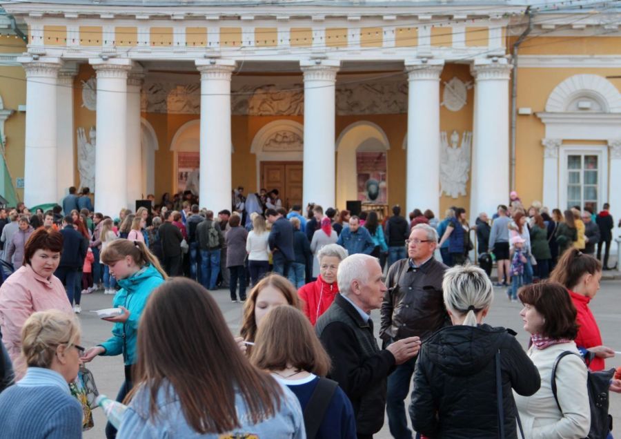 «Ночь музеев» в Костроме: 25 тысяч человек, тайны закулисья и дегустация Иван-чая